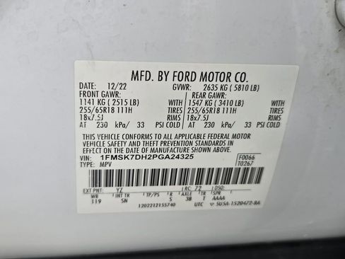 Used 2023 Ford Explorer XLT w/ Equipment Group 202A RWD image 34