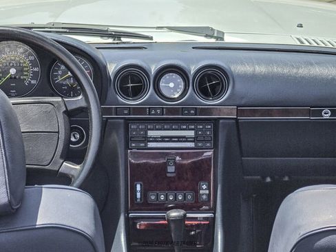 Used 1988 Mercedes-Benz 560 SL image 42