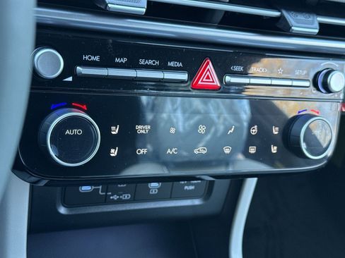 New 2026 Hyundai Tucson Limited image 21