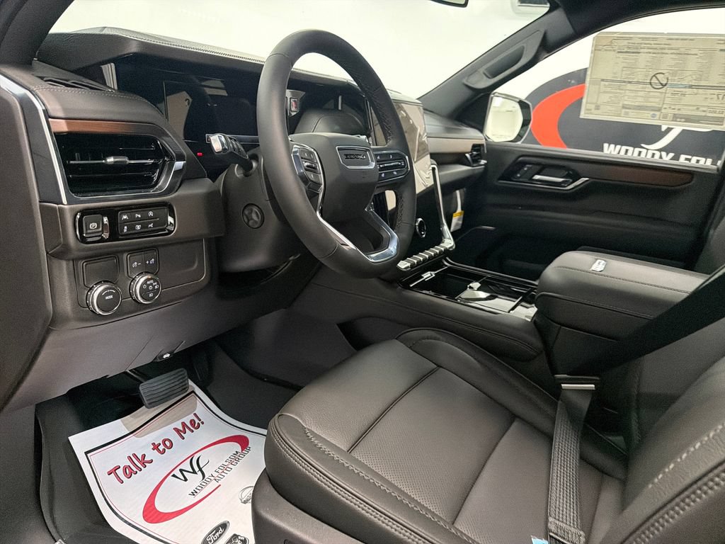 New 2026 GMC Yukon Denali w/ LPO, Floor Liner Package RWD image 9