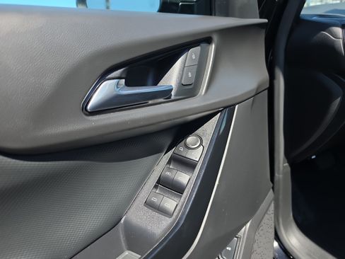 Certified 2025 Chevrolet Equinox LT w/ Convenience Package II FWD image 18