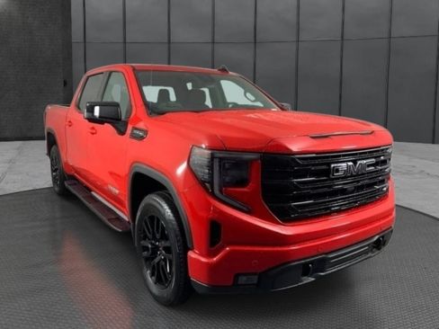 Used 2025 GMC Sierra 1500 Elevation w/ Preferred Package AWD/4WD image 5