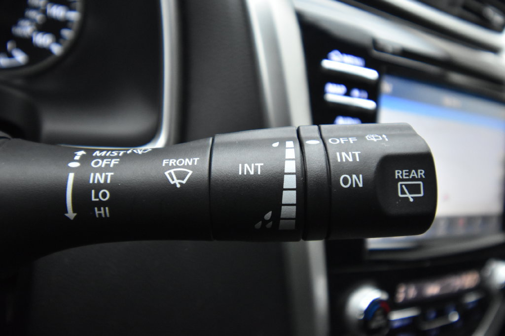 Used 2018 Nissan Murano SL FWD image 33