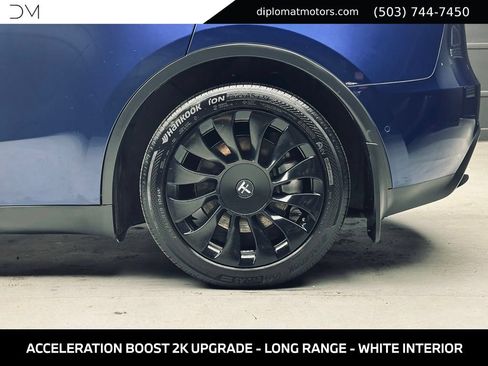 Used 2022 Tesla Model Y Long Range AWD/4WD image 38