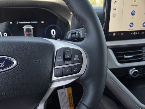 New 2026 Ford Explorer Active RWD image 19