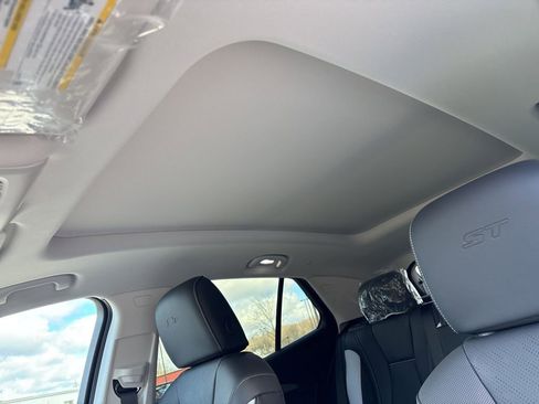 New 2026 Buick Envision Sport Touring image 12