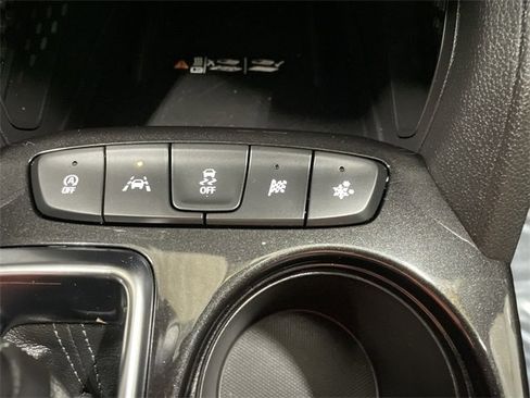 Certified 2025 Chevrolet TrailBlazer ACTIV w/ Convenience Package image 32