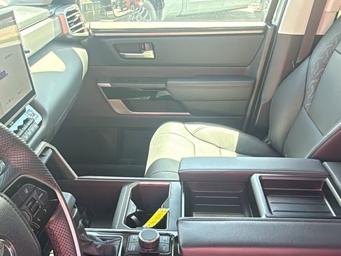 Used 2024 Toyota Tundra Limited w/ TRD Off-Road Package AWD/4WD image 15