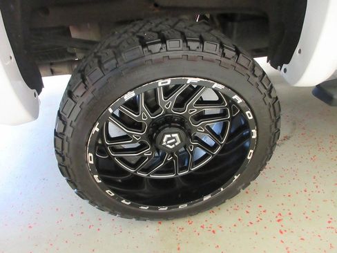 Used 2020 GMC Sierra 1500 SLT w/ SLT Premium Plus Package AWD/4WD image 15