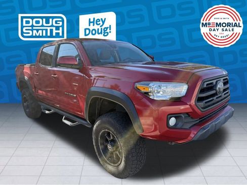 Used 2019 Toyota Tacoma SR5 AWD/4WD image 1