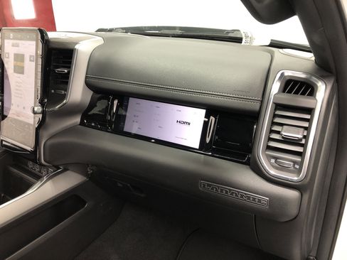 Certified 2025 RAM 1500 Laramie AWD/4WD image 22