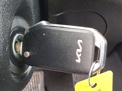 Used 2023 Kia Soul LX image 24