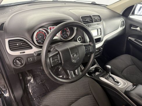 Used 2019 Dodge Journey SE FWD image 17
