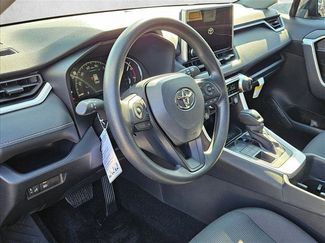 New 2025 Toyota RAV4 LE video 3