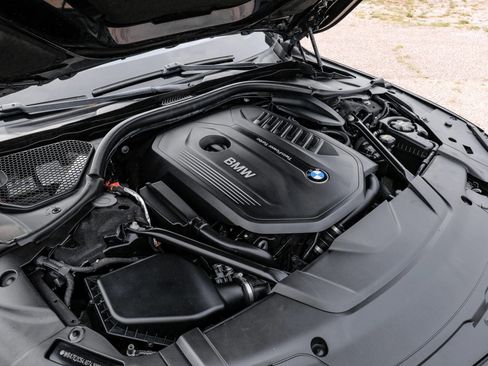 Used 2018 BMW 740i image 59