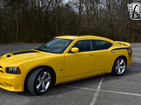 Used 2007 Dodge Charger SRT8 w/ SRT Option Group III image 2