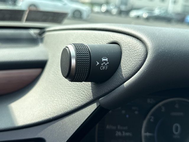Used 2025 Lexus ES 350 w/ Premium Package FWD image 43