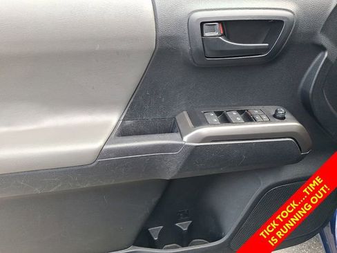Certified 2023 Toyota Tacoma SR5 AWD/4WD image 16
