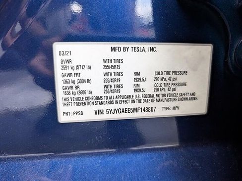 Used 2021 Tesla Model Y Long Range AWD/4WD image 34
