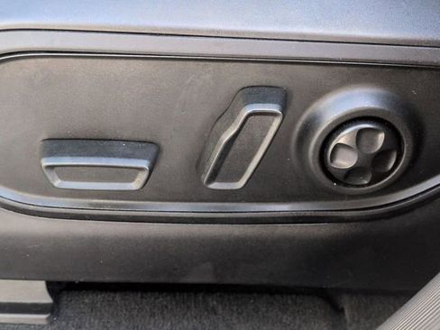 Certified 2024 Jeep Grand Cherokee L Limited w/ Luxury Tech Group II image 14