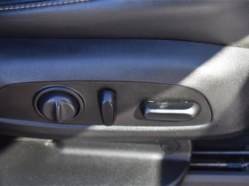 Certified 2019 Chevrolet Traverse LT image 13