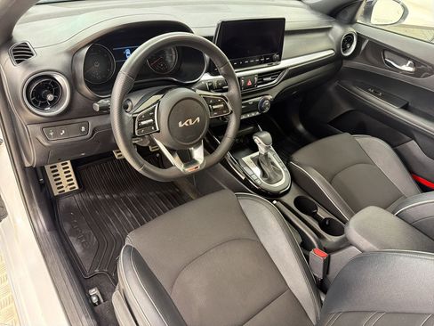 Used 2023 Kia Forte GT-Line FWD image 4