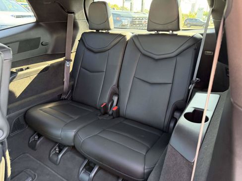 Certified 2023 Cadillac XT6 Premium Luxury w/ Technology Package AWD/4WD image 15