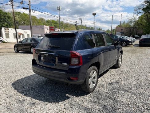 Used 2014 Jeep Compass Latitude AWD/4WD image 8