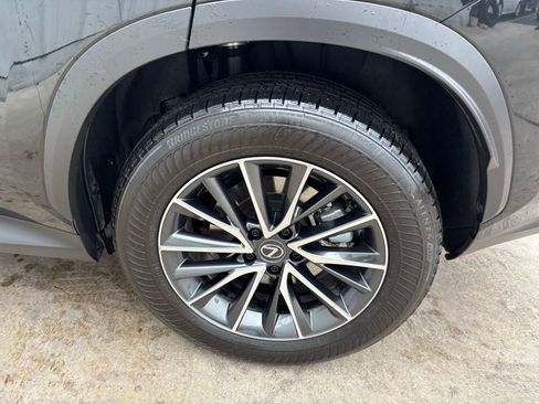 Used 2025 Lexus NX 350h 350h Premium image 9