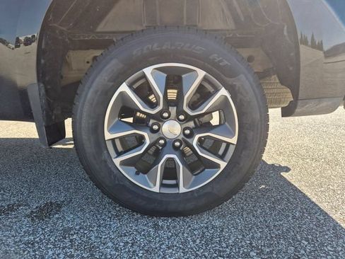 Used 2024 Chevrolet Silverado 1500 LT AWD/4WD image 9