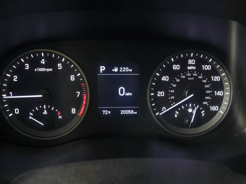 Used 2020 Hyundai Tucson Value AWD/4WD image 28
