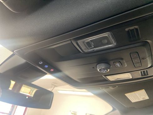 Used 2021 GMC Yukon SLT image 38