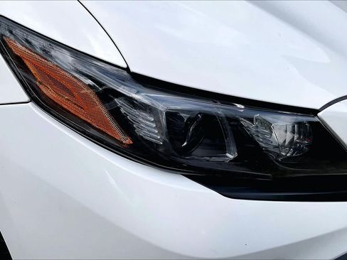 Used 2024 Toyota Camry SE FWD image 27