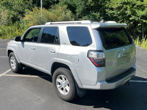 Used 2016 Toyota 4Runner SR5 Premium AWD/4WD image 3