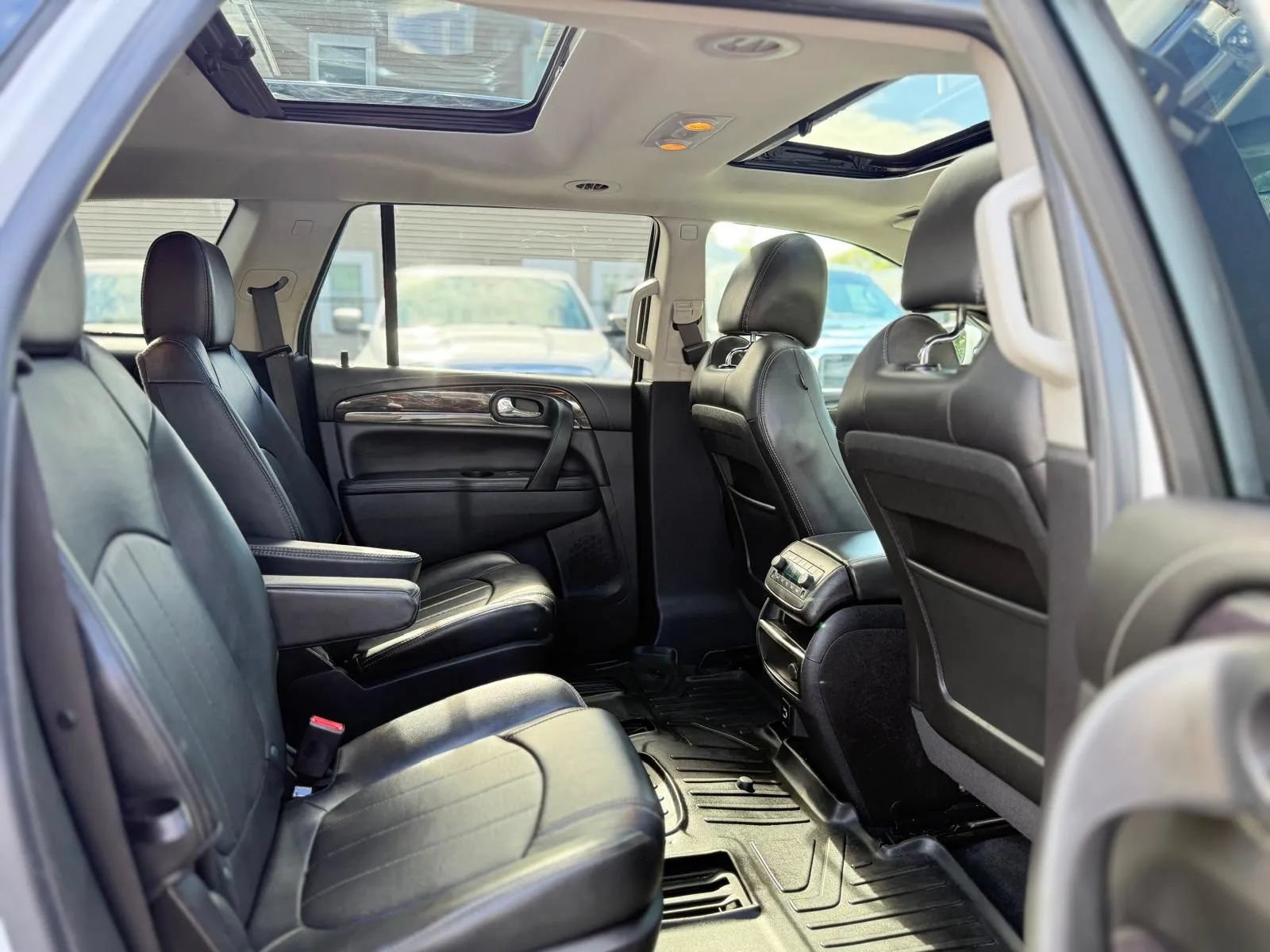 Used 2017 Buick Enclave Premium w/ Trailering Package AWD/4WD image 24