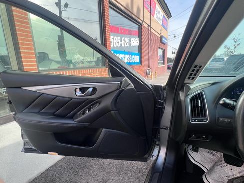 Used 2014 INFINITI Q50 Premium w/ Navigation Package image 7