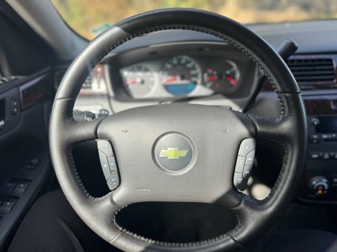 Used 2013 Chevrolet Impala LT image 11