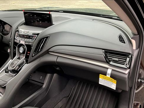 Used 2024 Acura RDX SH-AWD image 18