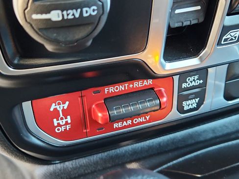 Used 2024 Jeep Wrangler Unlimited Rubicon image 23