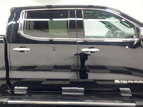 Used 2020 GMC Sierra 1500 SLT w/ SLT Premium Plus Package AWD/4WD image 21