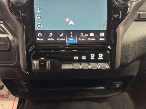 Used 2024 RAM 2500 Big Horn w/ Night Edition AWD/4WD image 30