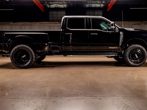 Used 2023 Ford F350 XLT w/ 360-Degree Camera Package image 11