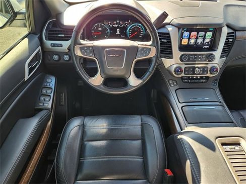 Used 2019 GMC Yukon Denali w/ Denali Ultimate Package image 14