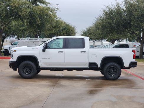 New 2026 Chevrolet Silverado 2500 ZR2 image 13