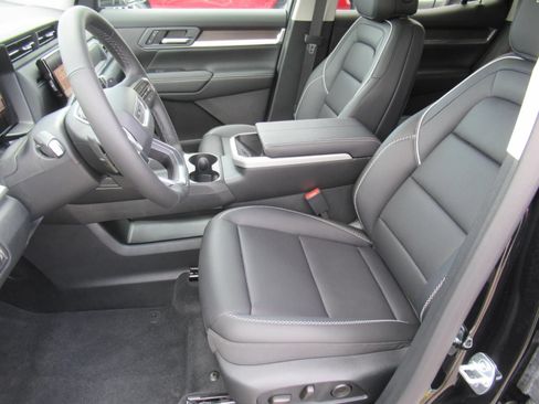 New 2027 GMC Terrain Denali AWD/4WD image 16