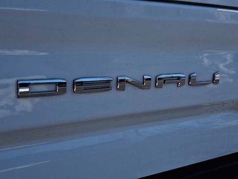 Certified 2022 GMC Sierra 2500 Denali w/ Denali Ultimate Package image 34