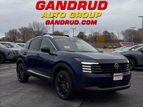 New 2026 Nissan Kicks SR image 1