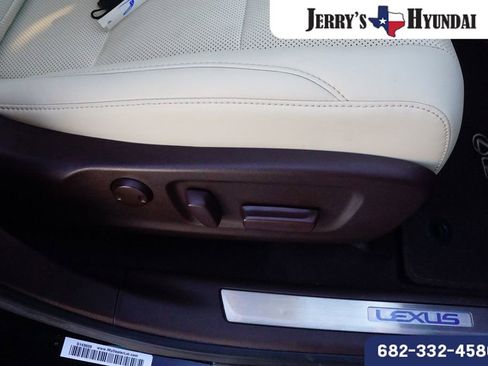 Used 2020 Lexus RX 450h AWD w/ Premium Package image 26