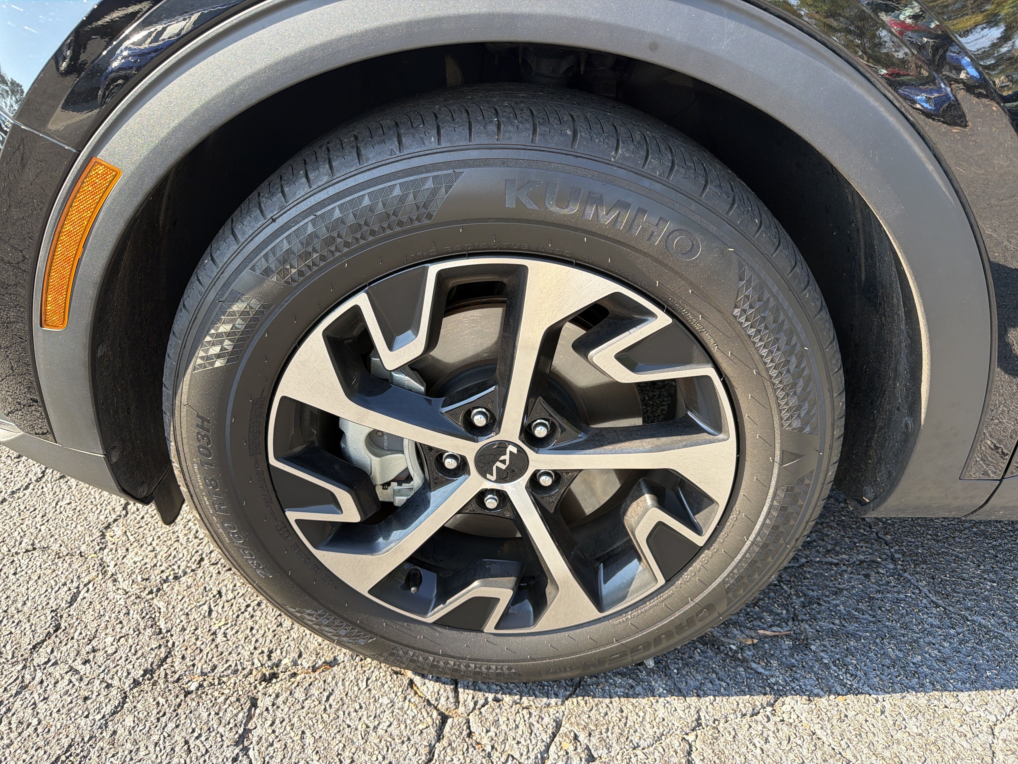 Used 2024 Kia Sportage EX FWD image 10