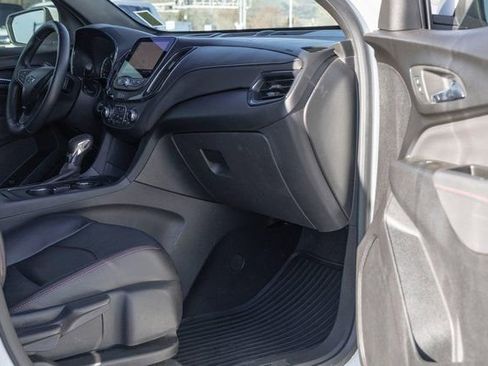 Used 2022 Chevrolet Equinox RS w/ RS Leather Package image 20